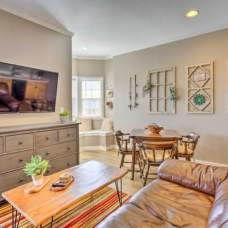 Large, Cozy Midway Studio With Mountain Views! Exterior photo