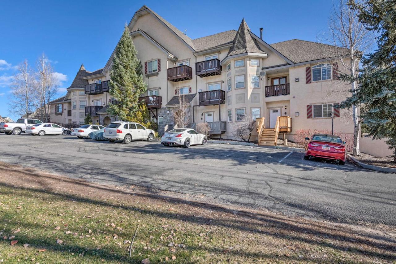 Large, Cozy Midway Studio With Mountain Views! Exterior photo